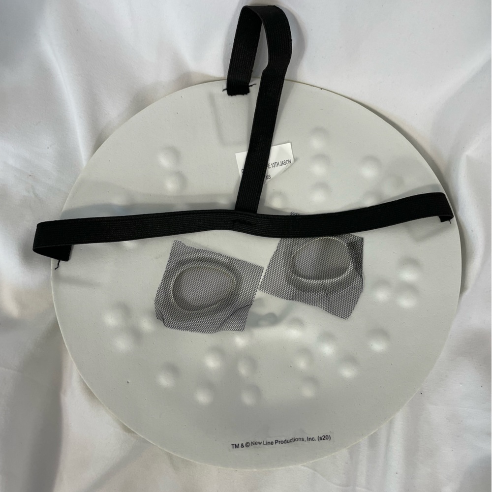 Jason Vorhees Hockey Mask - Picture 4 of 4